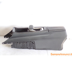 Bracciolo centrale Renault Austral 2024 COD 969102124R
