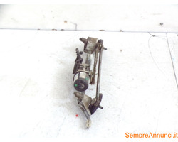 Motorino tergicristalli Nissan Juke 2012 cod 288001KA0C